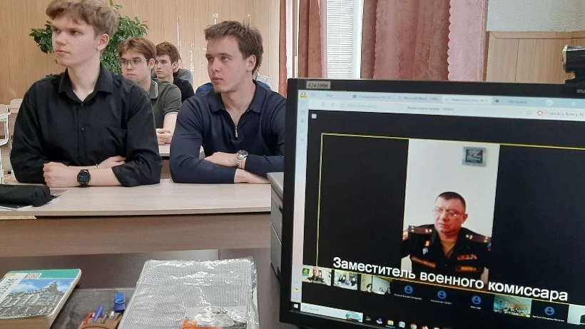 ПРОФОРИЕНТАЦИОННАЯ ВСТРЕЧА С БУДУЩИМИ ЗАЩИТНИКАМИ ОТЕЧЕСТВА